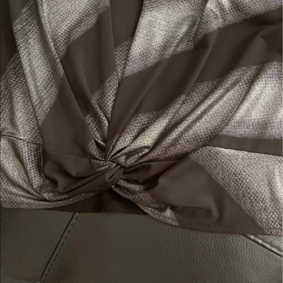 Black & Silver Long Sleeve Top - Picture 3 of 5